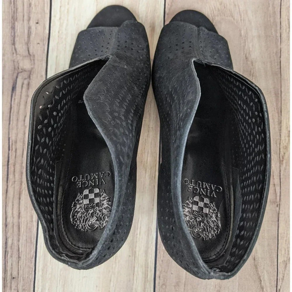 VINCE CAMUTO Kainan Open Toe Bootie NWOT Black Laser Cut Slip On Sz 11M - Picture 4 of 7